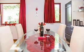 Holiday Home Mirela